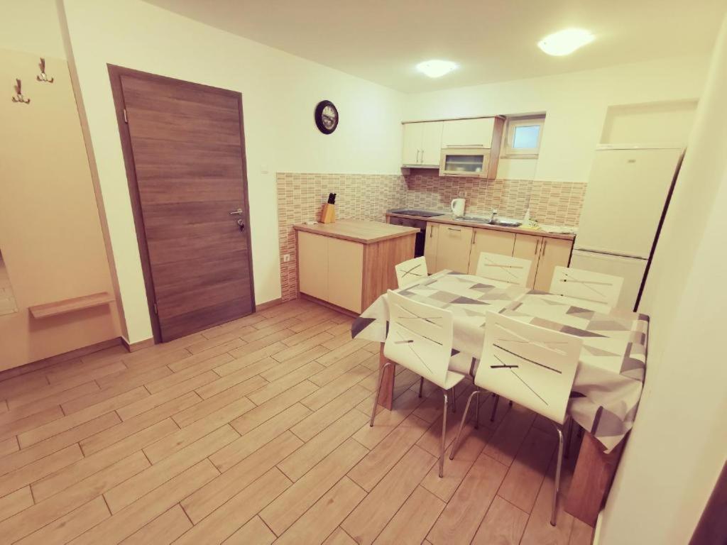 Apartamento Haus Maro Supetarska Draga Exterior foto